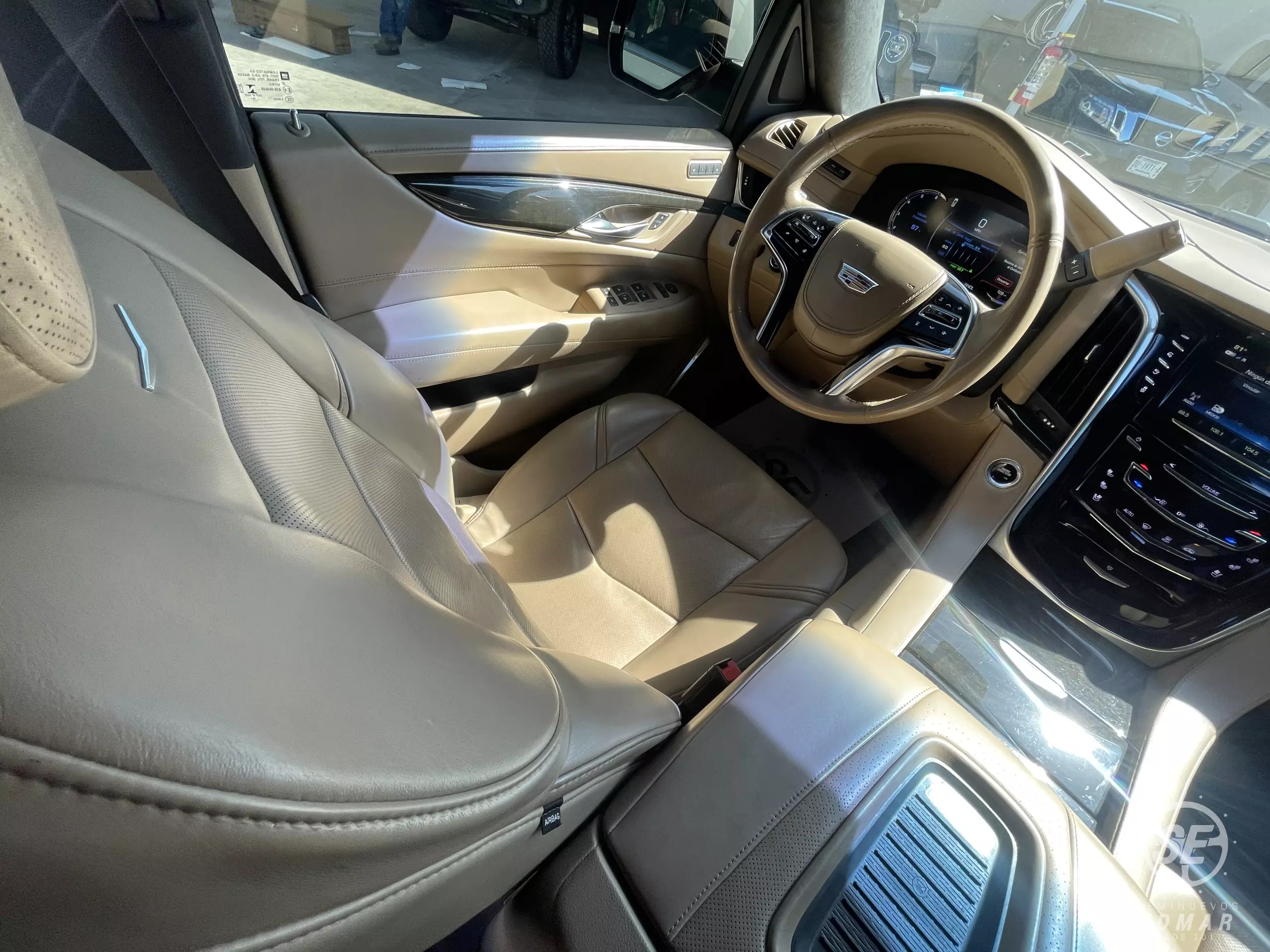 Cadillac Escalade VUD 4x4