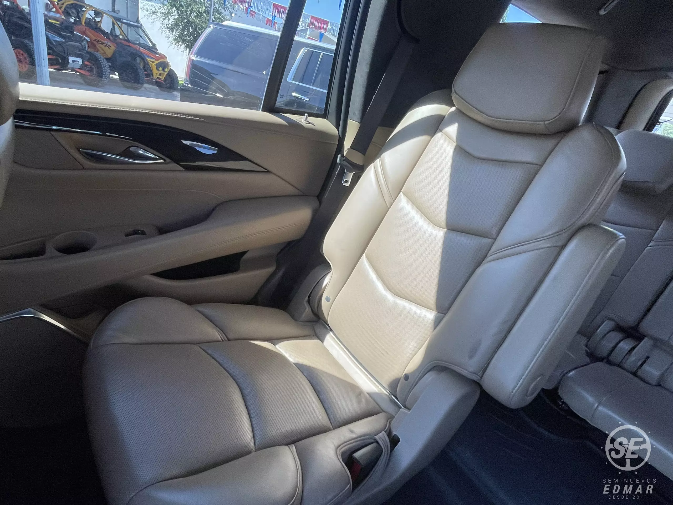 Cadillac Escalade VUD 4x4
