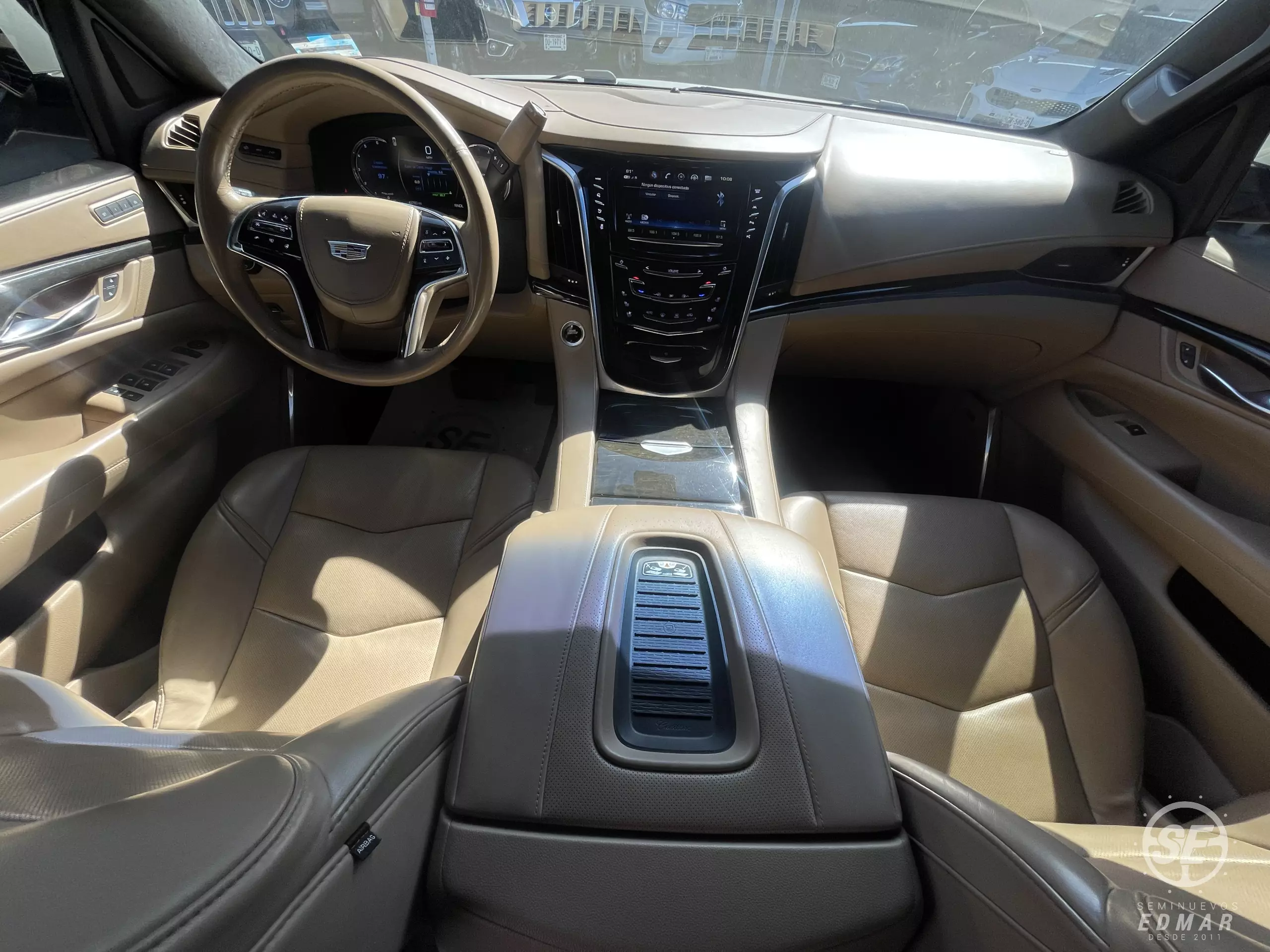 Cadillac Escalade VUD 4x4
