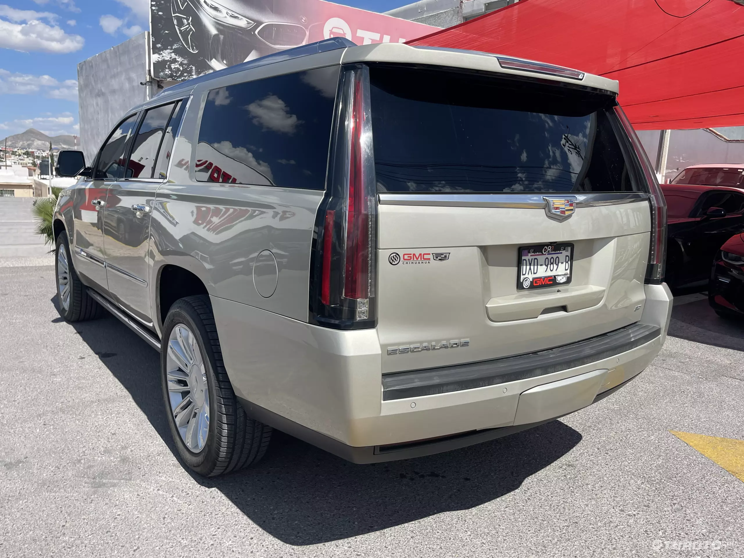 Cadillac Escalade VUD 4x4