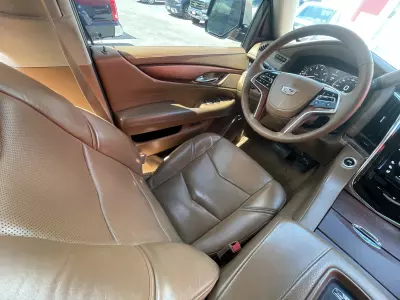 Cadillac Escalade VUD 4x4 2015