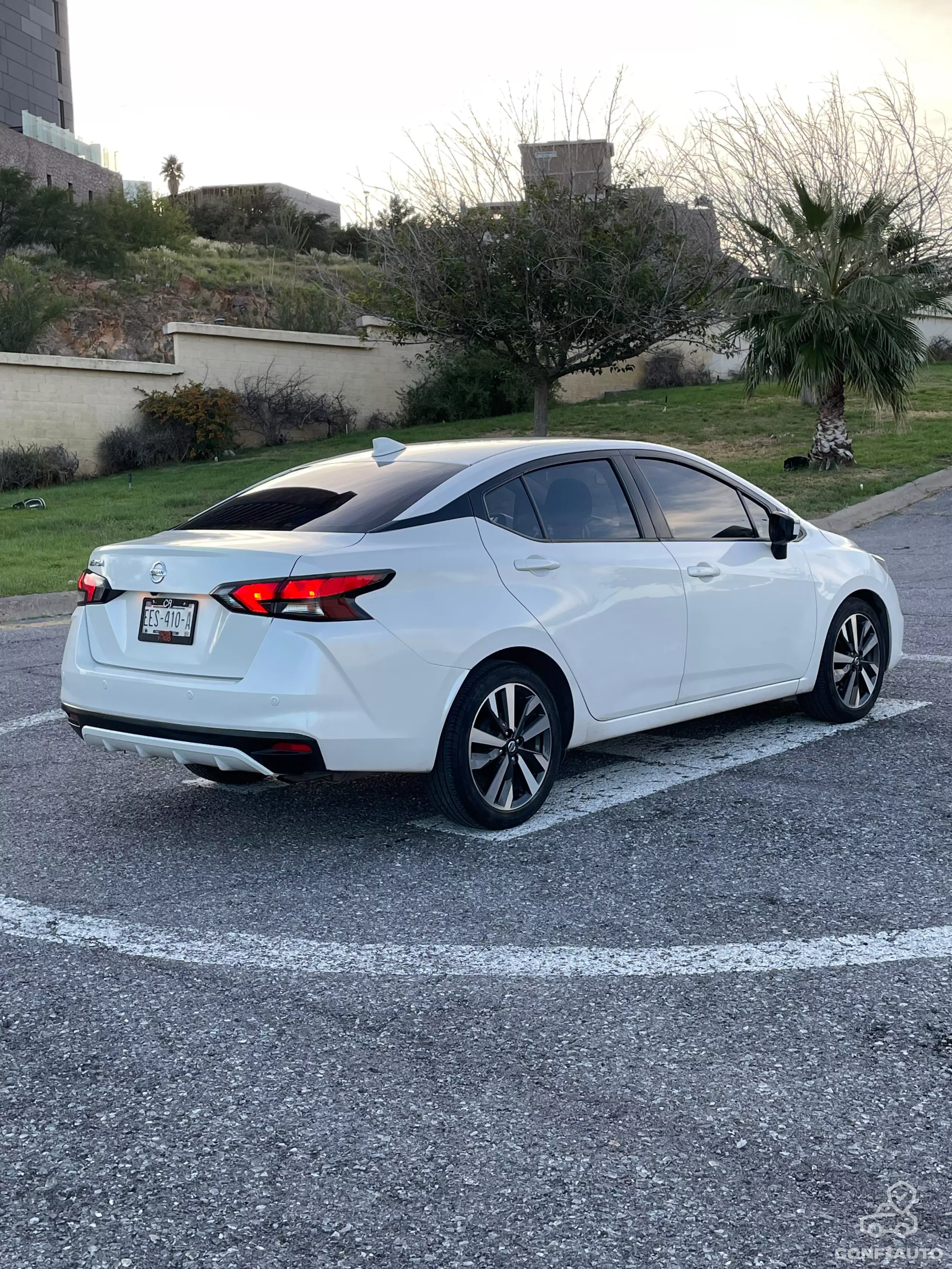 Nissan Versa