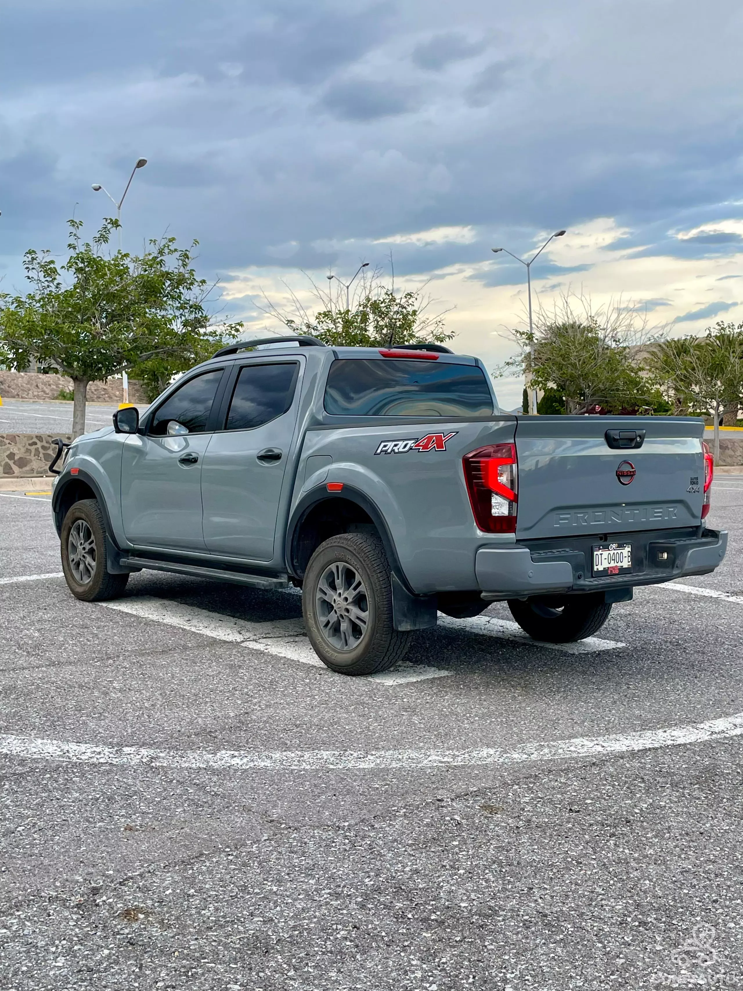 Nissan Frontier y NP 300 Frontier Pick-Up