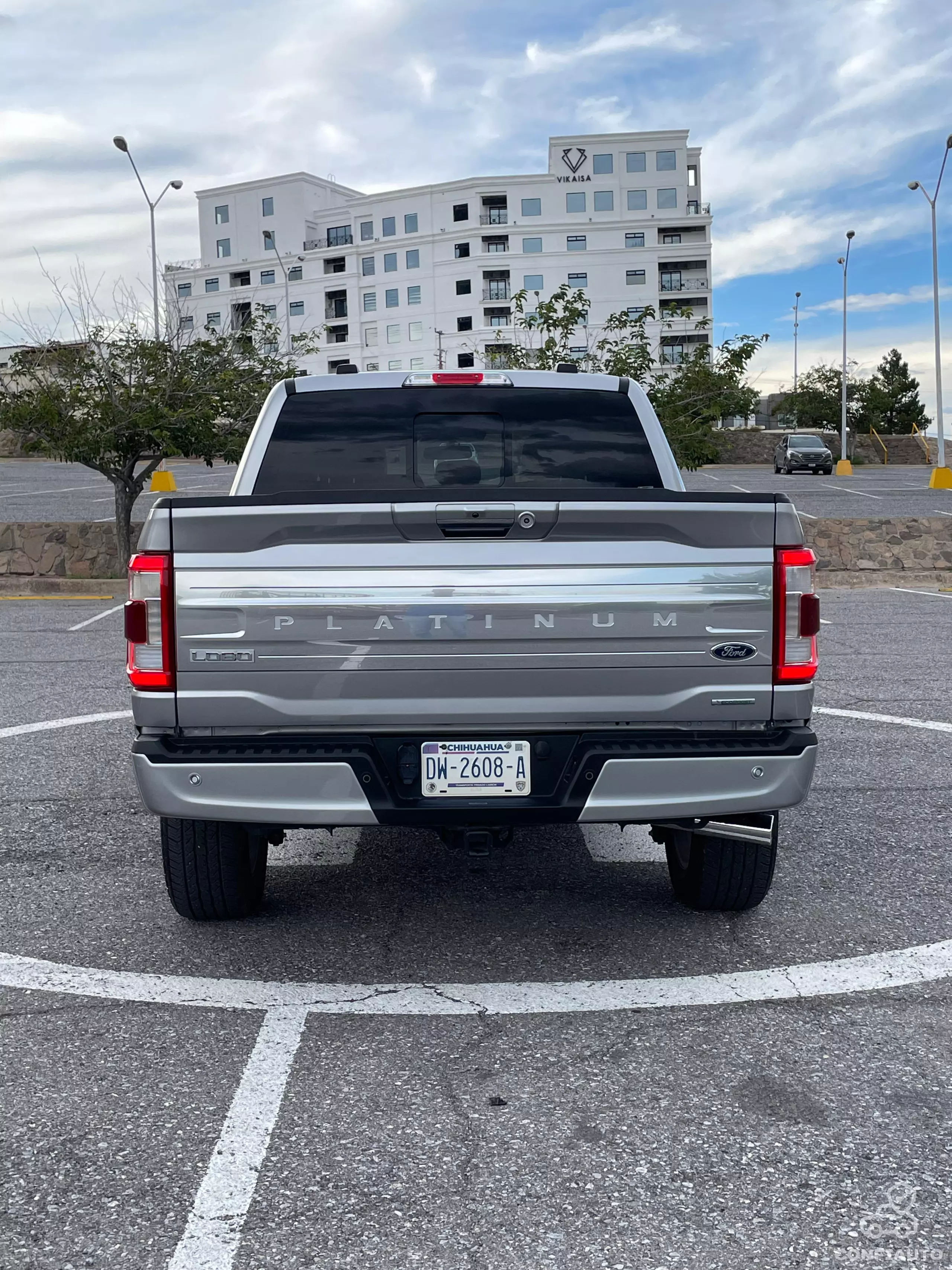 Ford Lobo Pick-Up