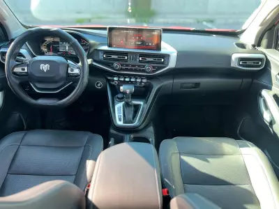 Dodge Ram 1200 Pick-Up 2025