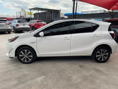 Toyota Prius 2021