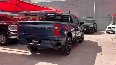 Chevrolet Silverado Pick-Up 2024