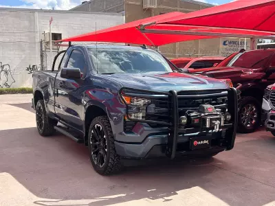 Chevrolet Silverado Pick-Up 2024