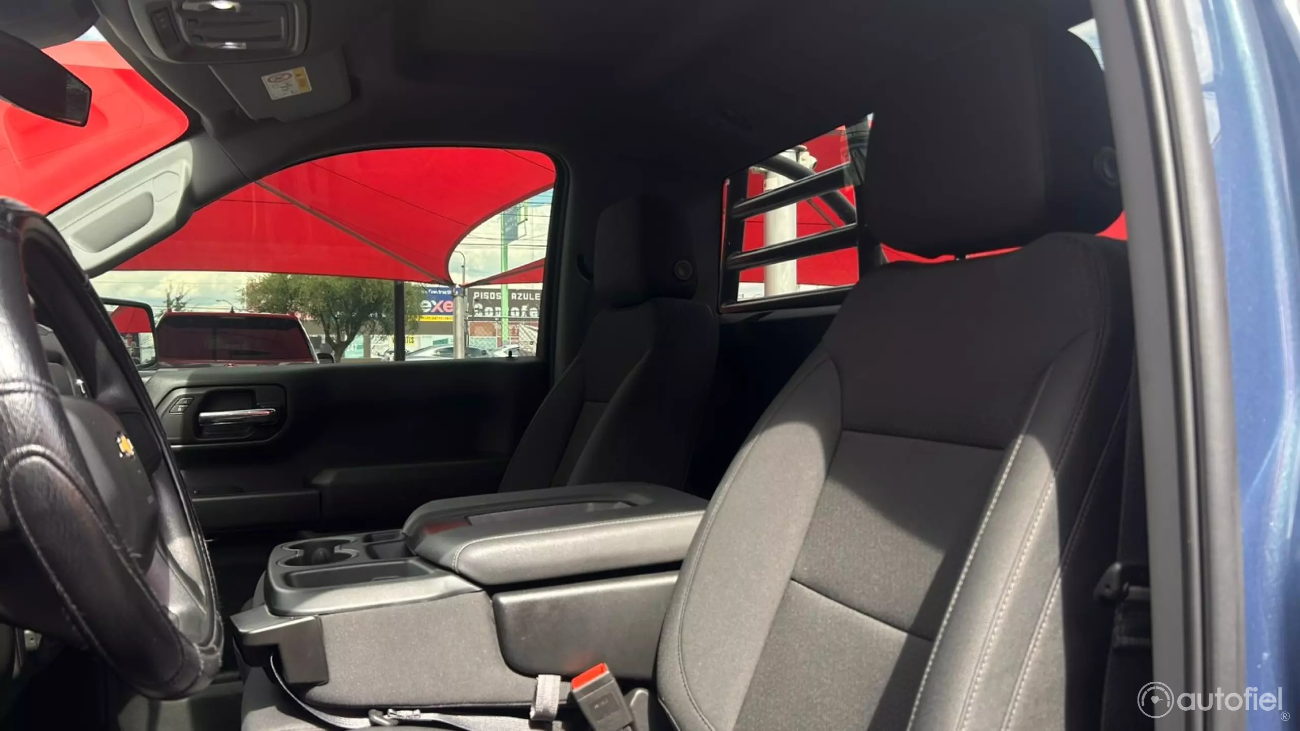 Chevrolet Silverado Pick-Up