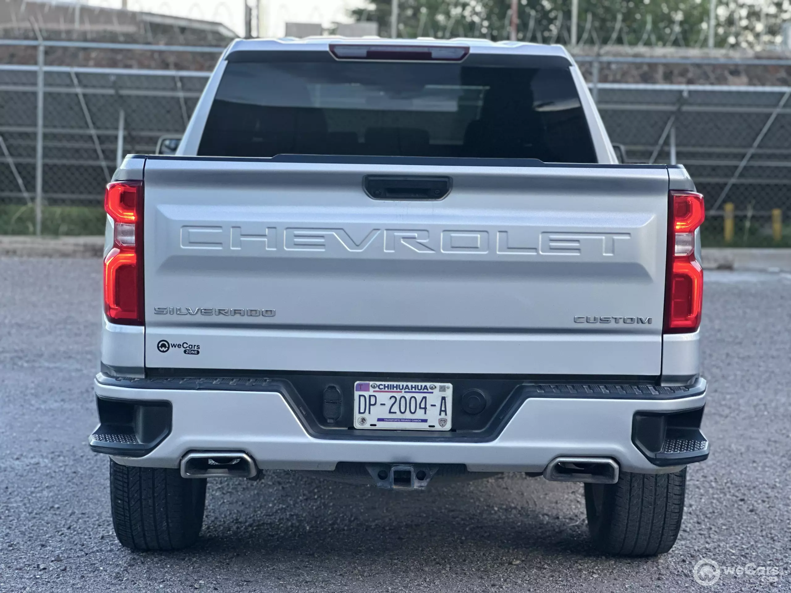 Chevrolet Silverado Pick-Up