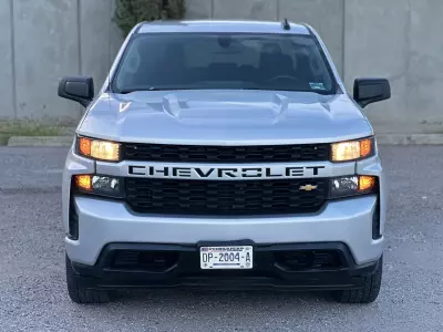 Chevrolet Silverado Pick-Up 2021