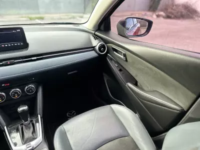 Mazda Mazda 2 2022
