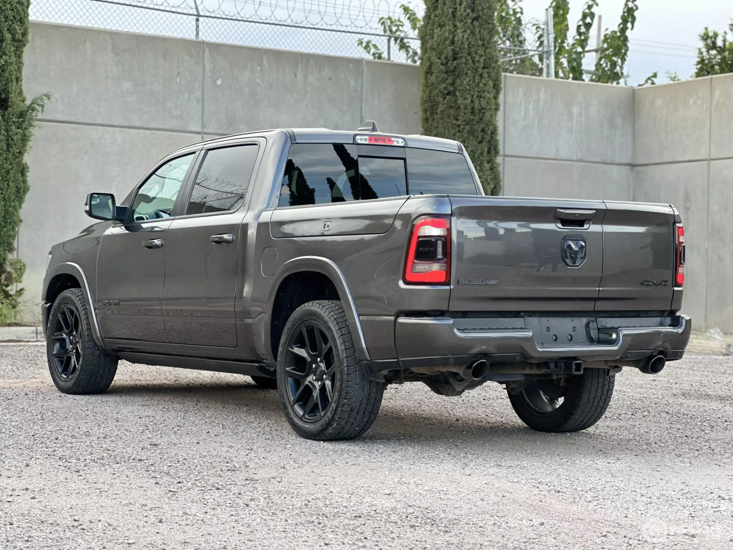 Dodge Ram 1500 Pick-Up