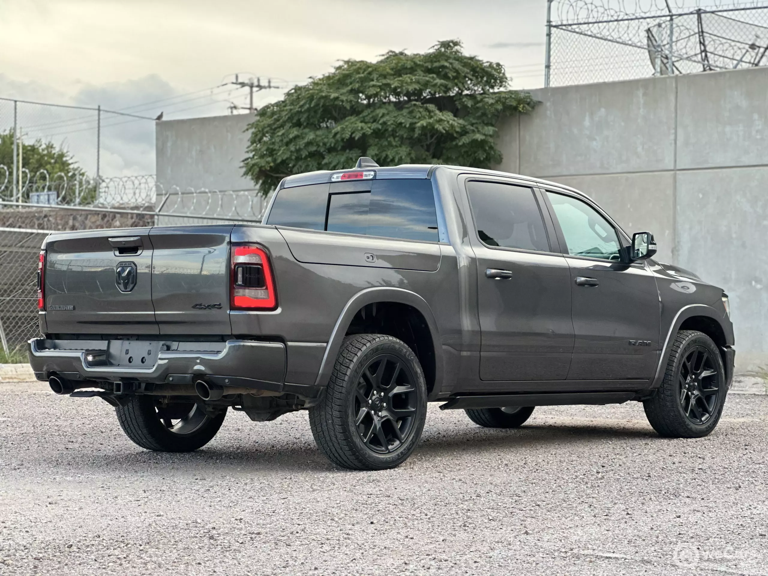Dodge Ram 1500 Pick-Up