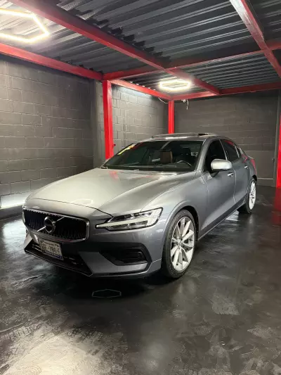 Volvo S60 2021