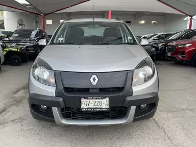 Renault Sandero y Stepway 2012