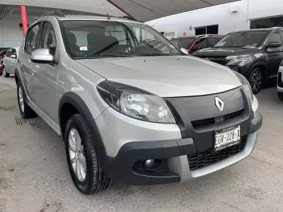 Renault Sandero y Stepway 2012