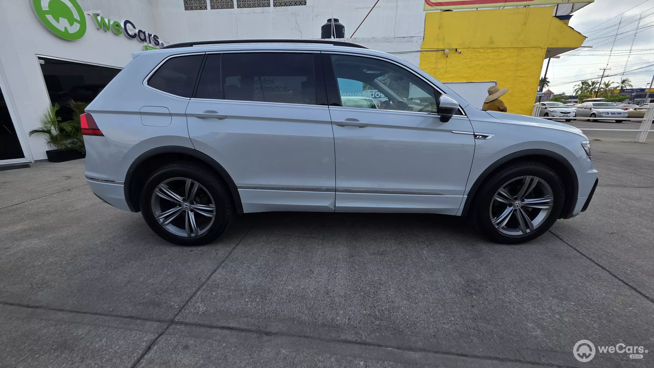 Volkswagen Tiguan VUD