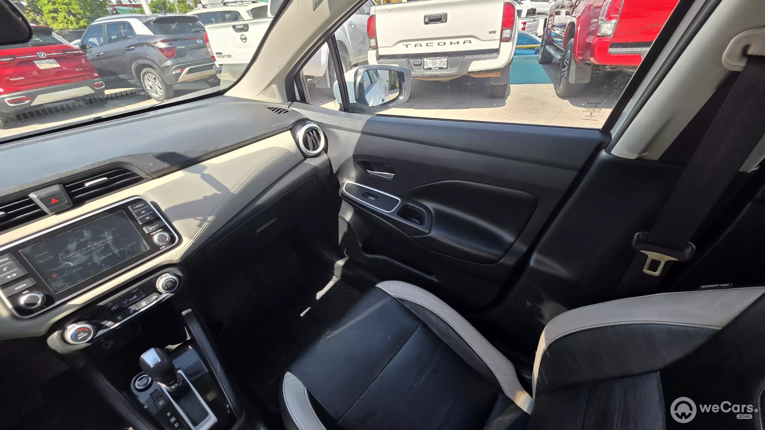 Nissan Versa