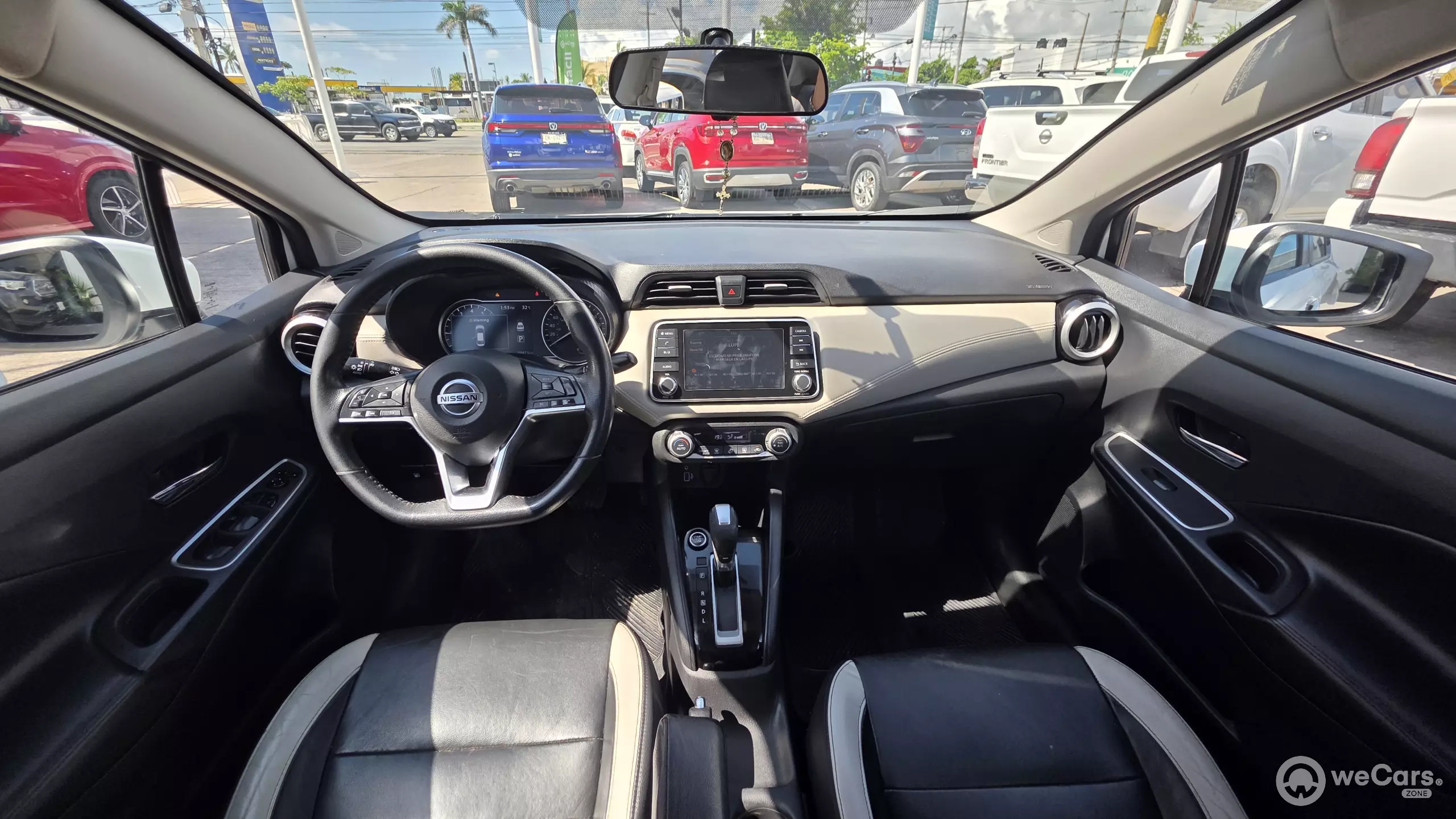 Nissan Versa