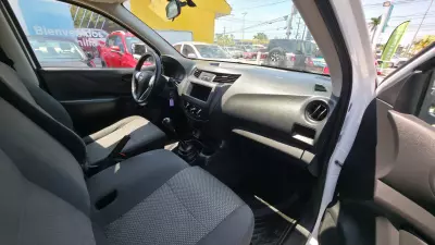 Nissan NP300 2020