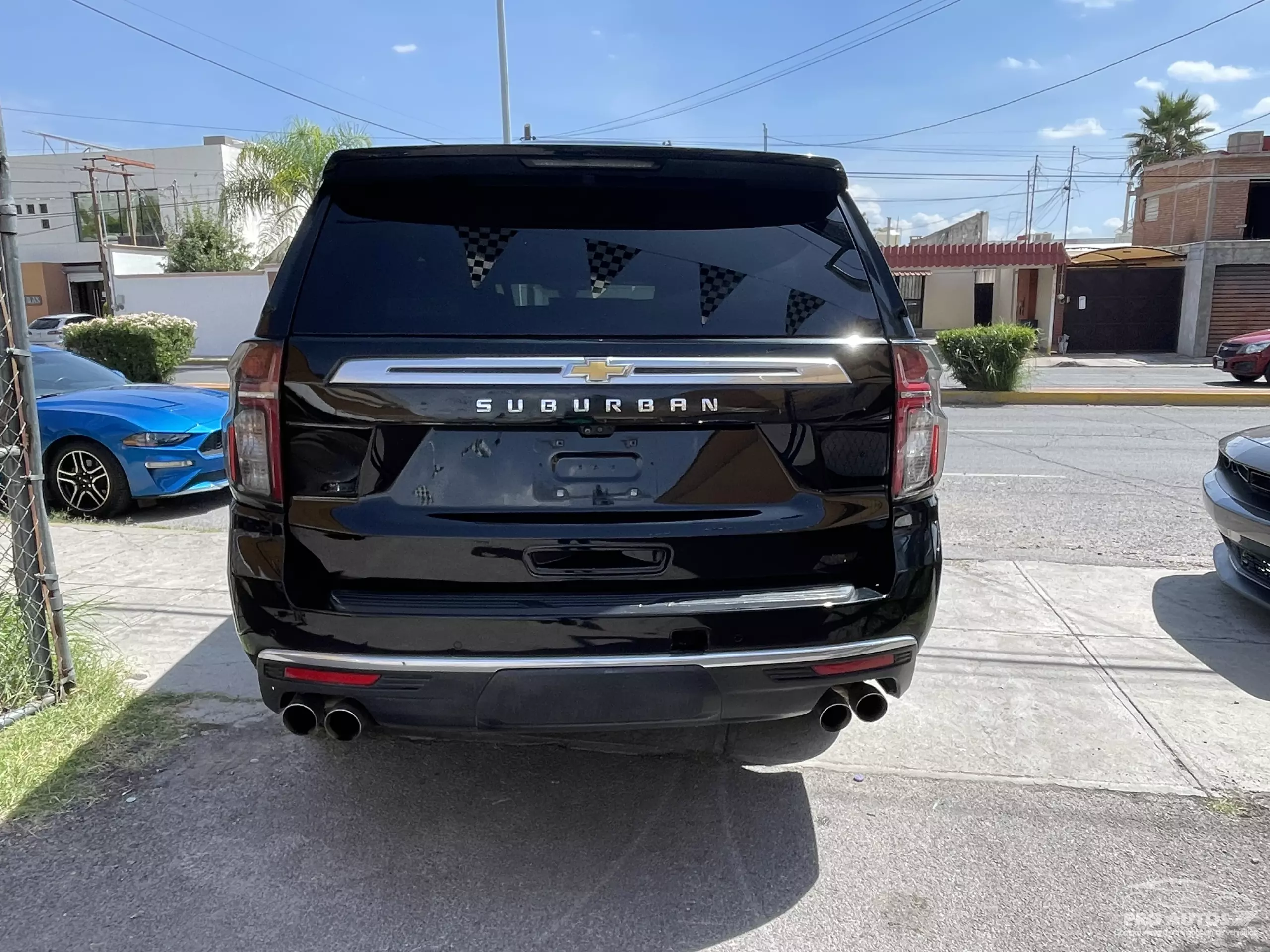 Chevrolet Suburban VUD