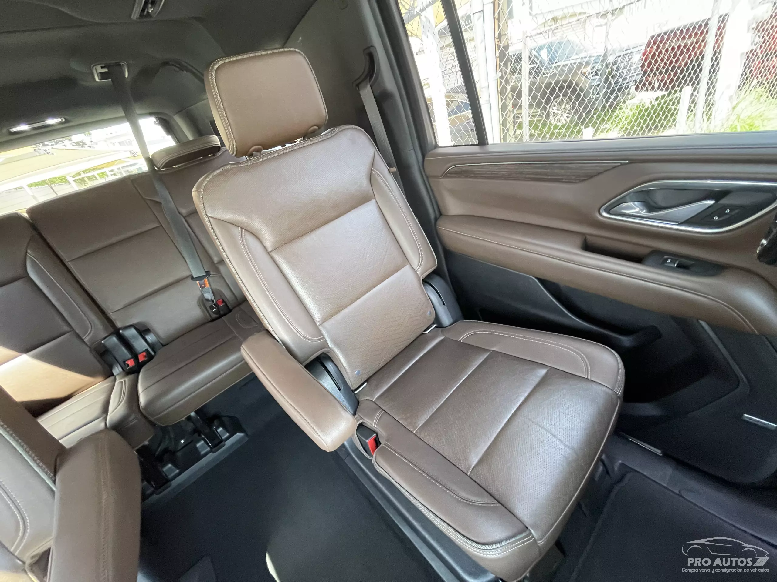 Chevrolet Suburban VUD