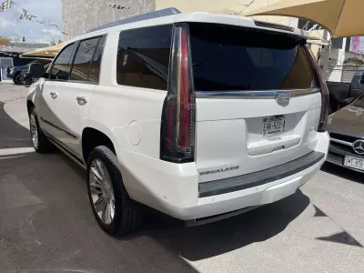 Cadillac Escalade VUD 4x4 2017