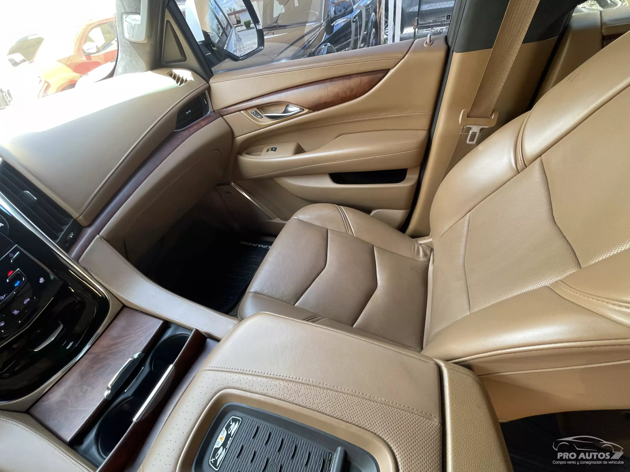 Cadillac Escalade VUD 4x4