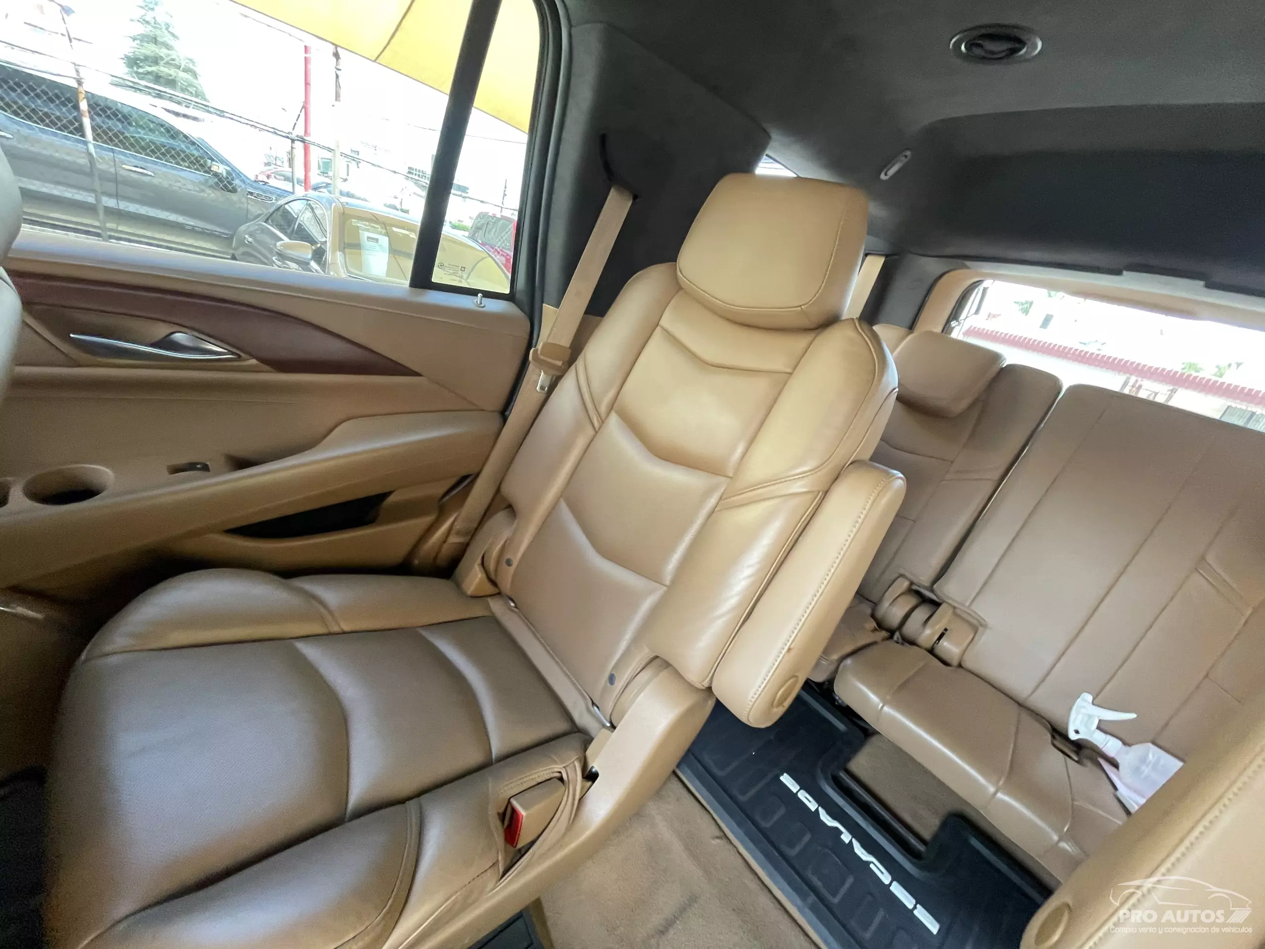 Cadillac Escalade VUD 4x4