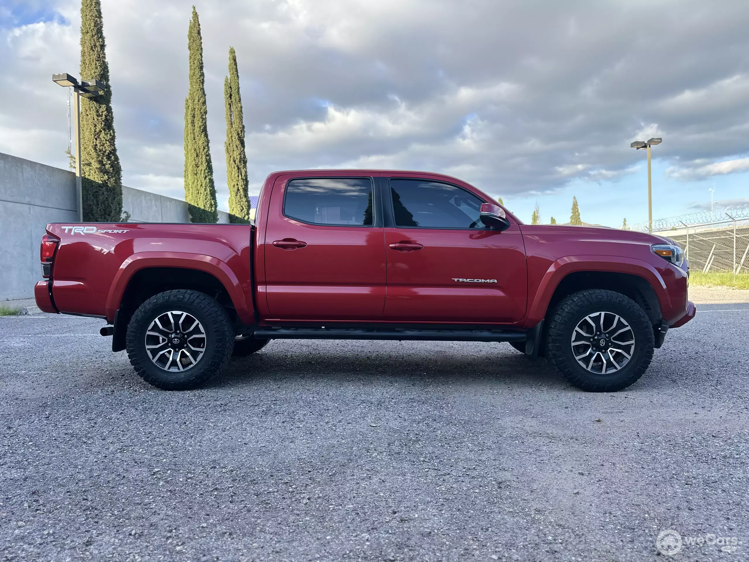 Toyota Tacoma Pick-Up