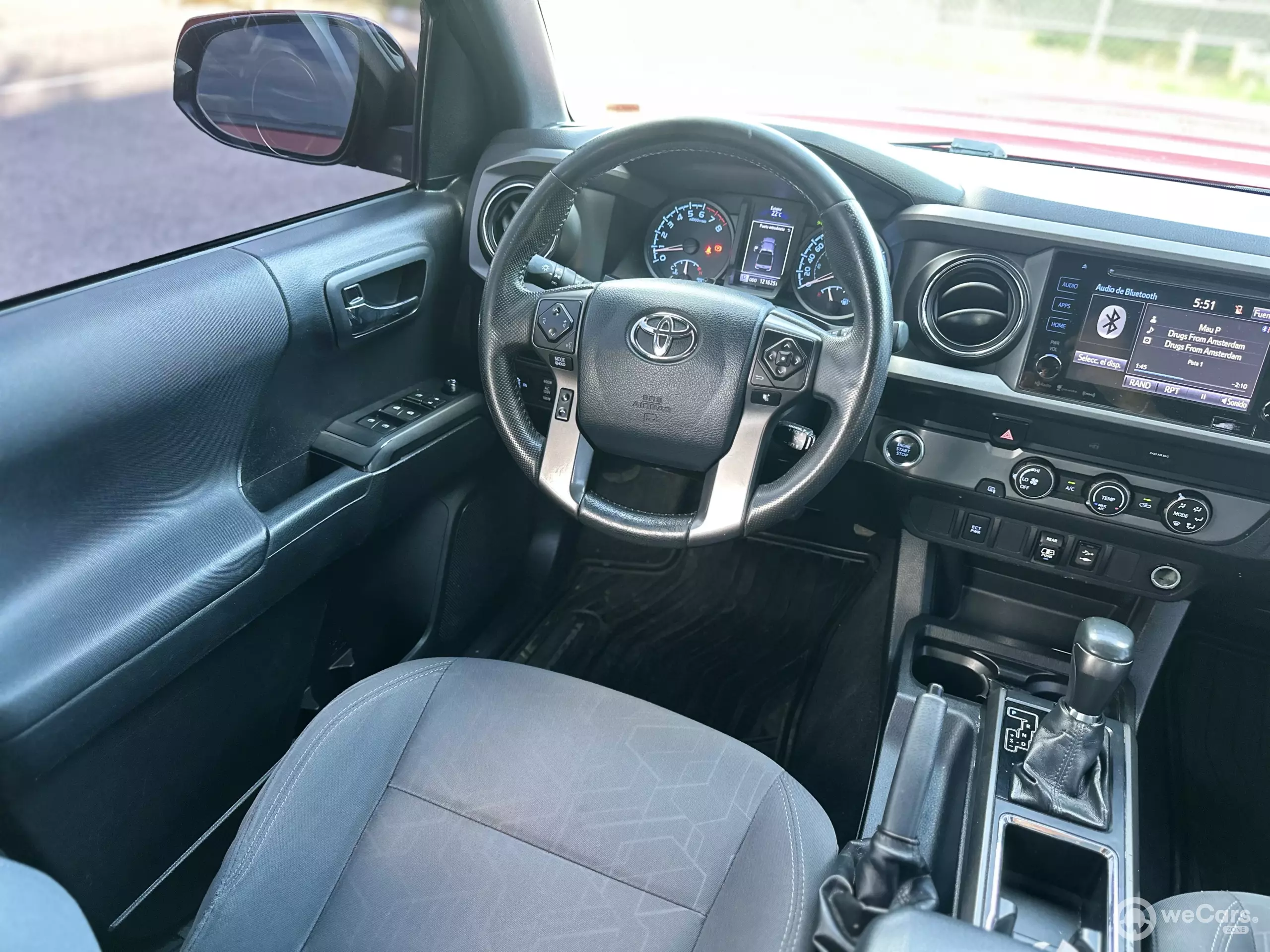 Toyota Tacoma Pick-Up