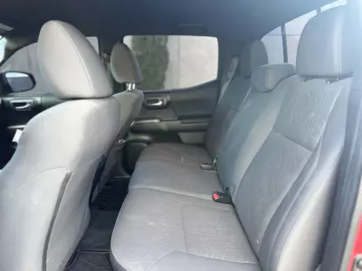 Toyota Tacoma Pick-Up 2019