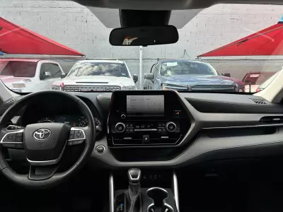 Toyota Highlander VUD 2023