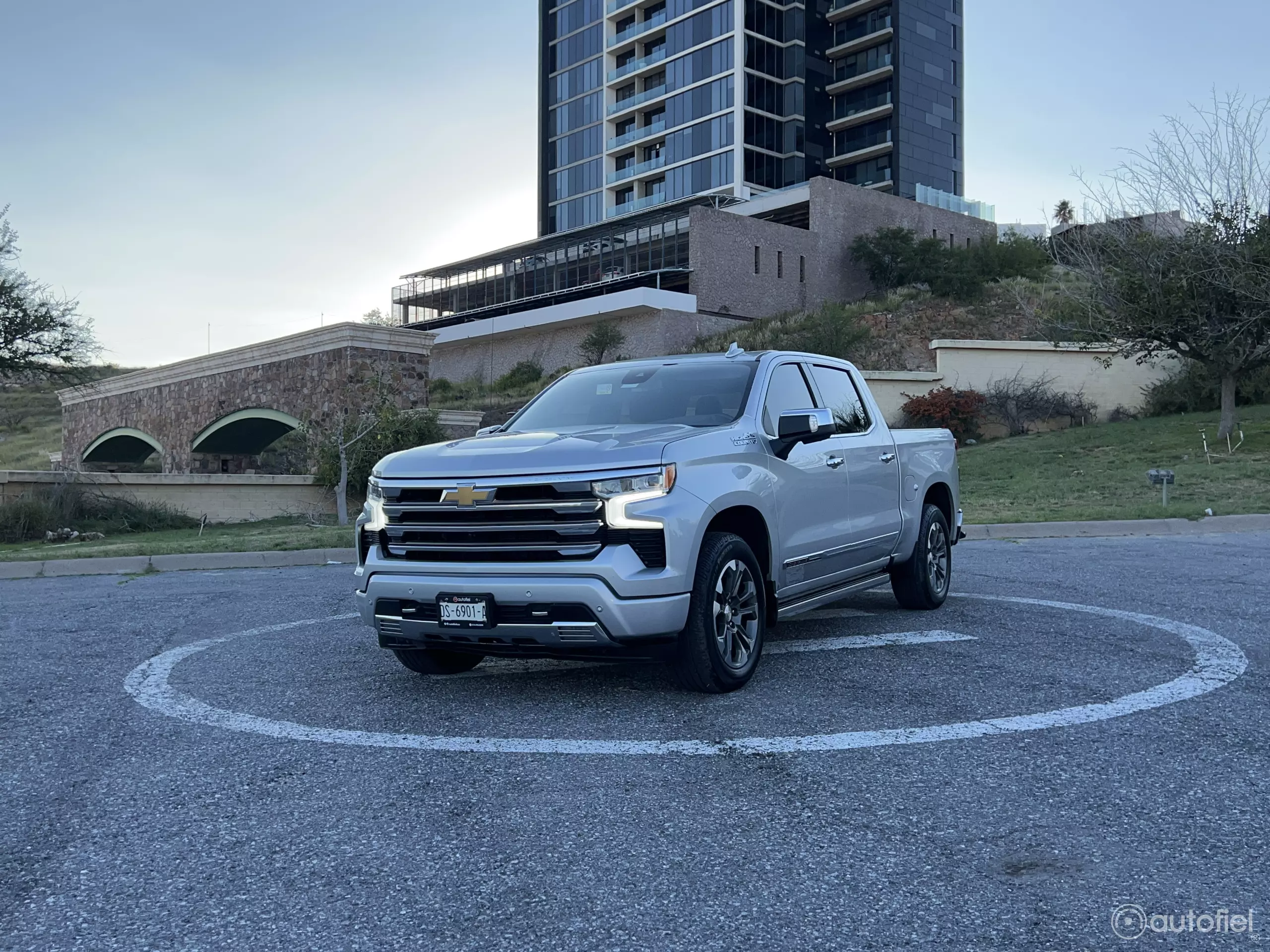 Chevrolet Cheyenne Pick-Up