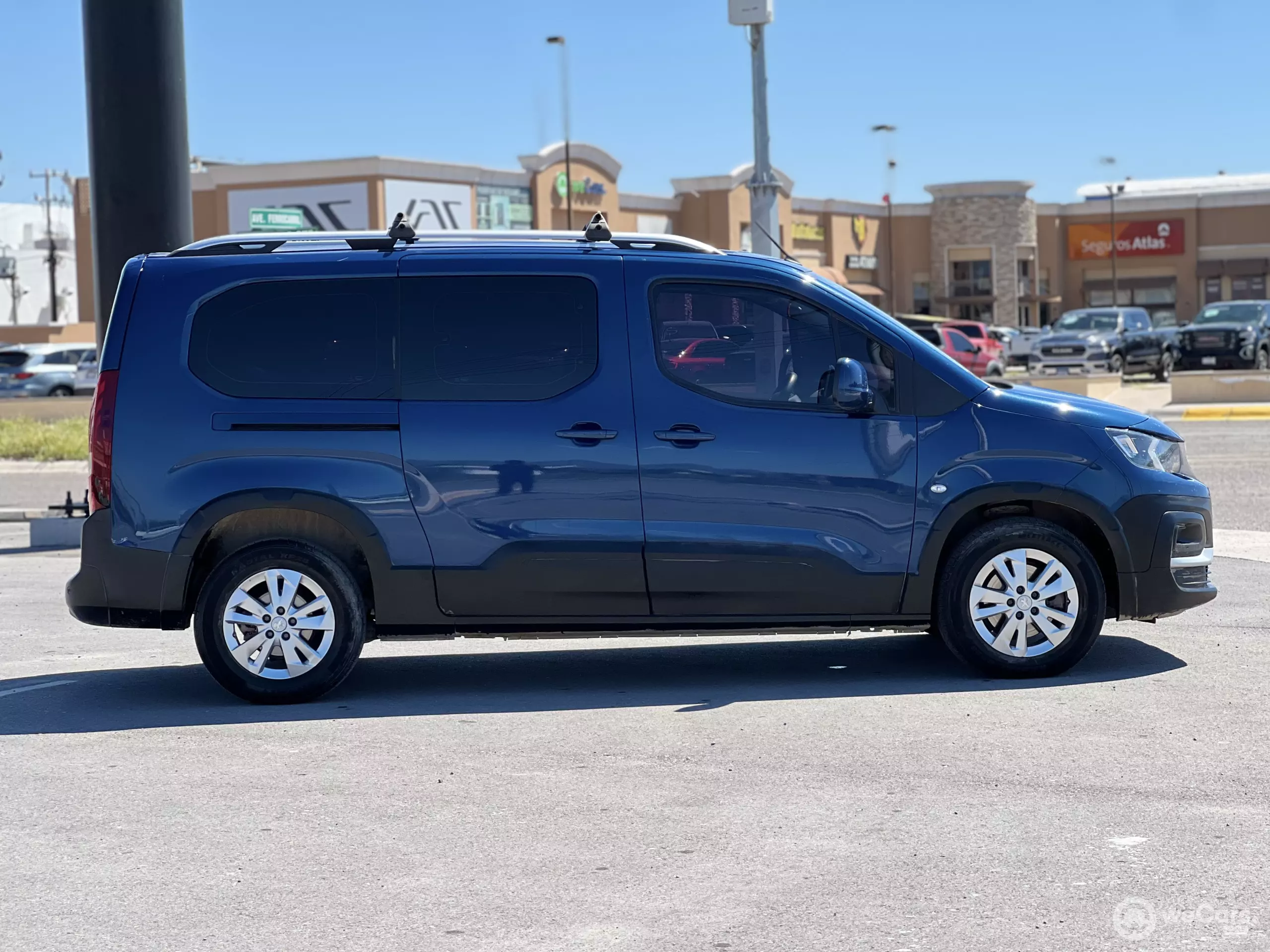 Peugeot Rifter Minivan