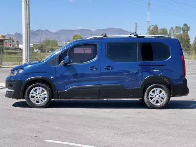 Peugeot Rifter Minivan 2021