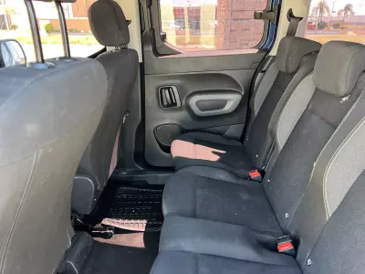 Peugeot Rifter Minivan 2021