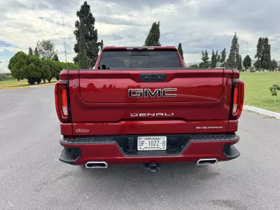 GMC Sierra Pick-Up 4x4 2024