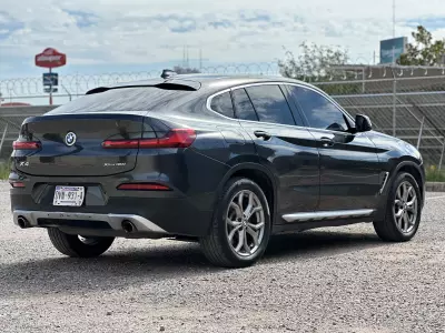 BMW X4 VUD 2021