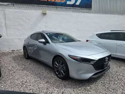 Mazda Mazda 3 2023