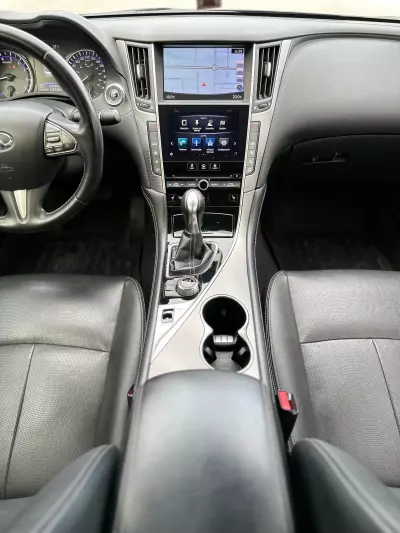 Infiniti Q50 2017