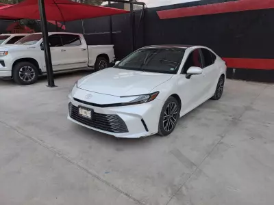 Toyota Camry 2025