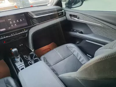 Toyota Camry 2025