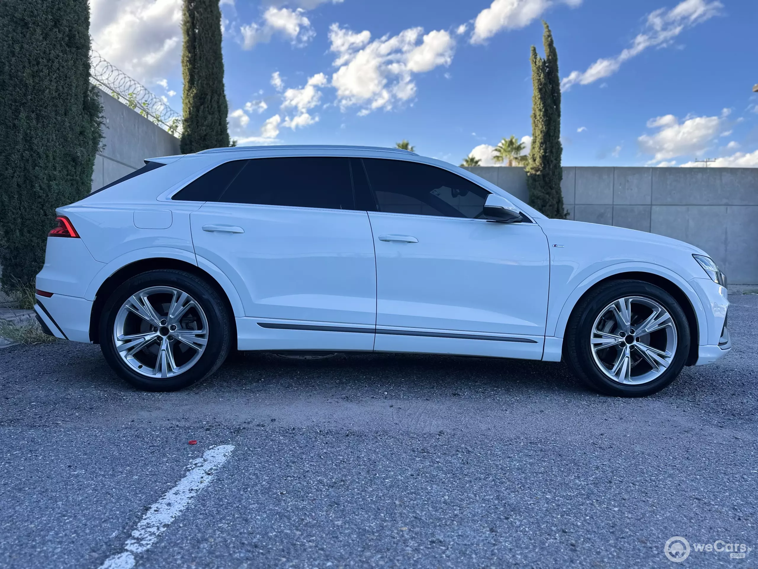 Audi Q8 Quattro VUD