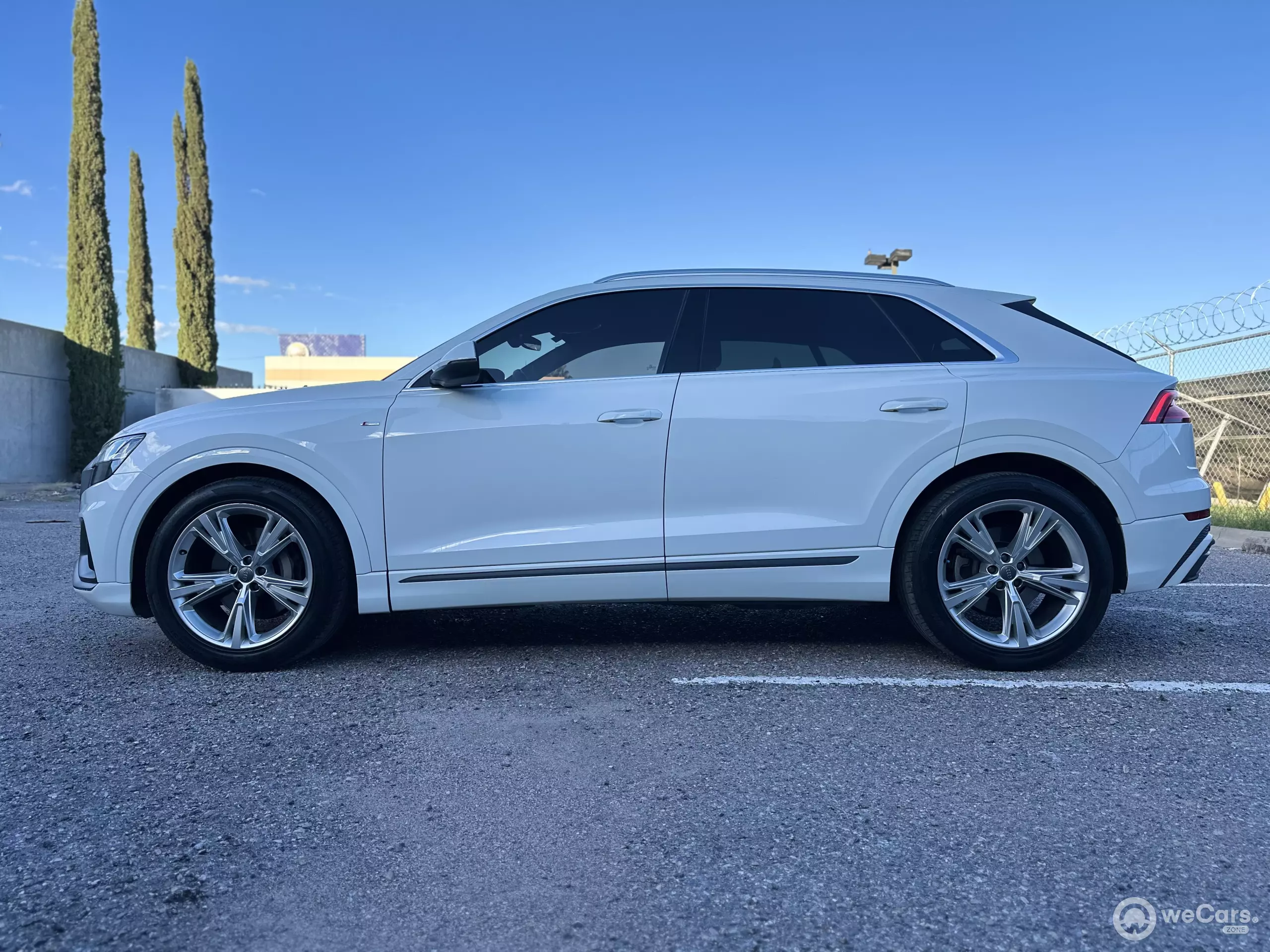 Audi Q8 Quattro VUD