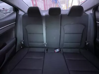 Hyundai Elantra 2018