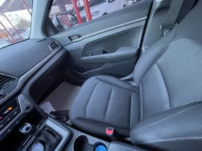 Hyundai Elantra 2018