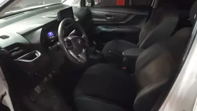 Toyota Avanza Minivan 2023