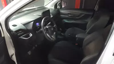 Toyota Avanza Minivan 2023